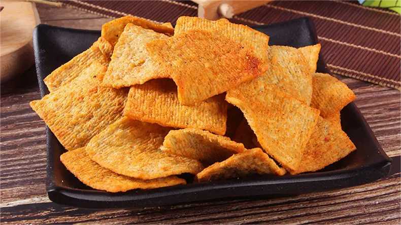 花椒鍋巴灌裝封口機：定制高效，為網(wǎng)紅零食生產(chǎn)加速